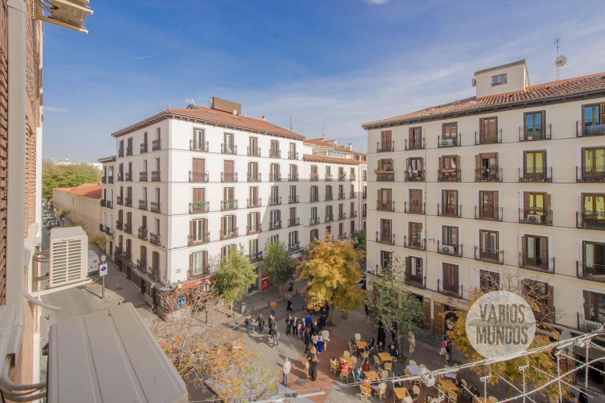 Sutil Elegancia Para 3, En Plaza De Chueca Мадрид Экстерьер фото